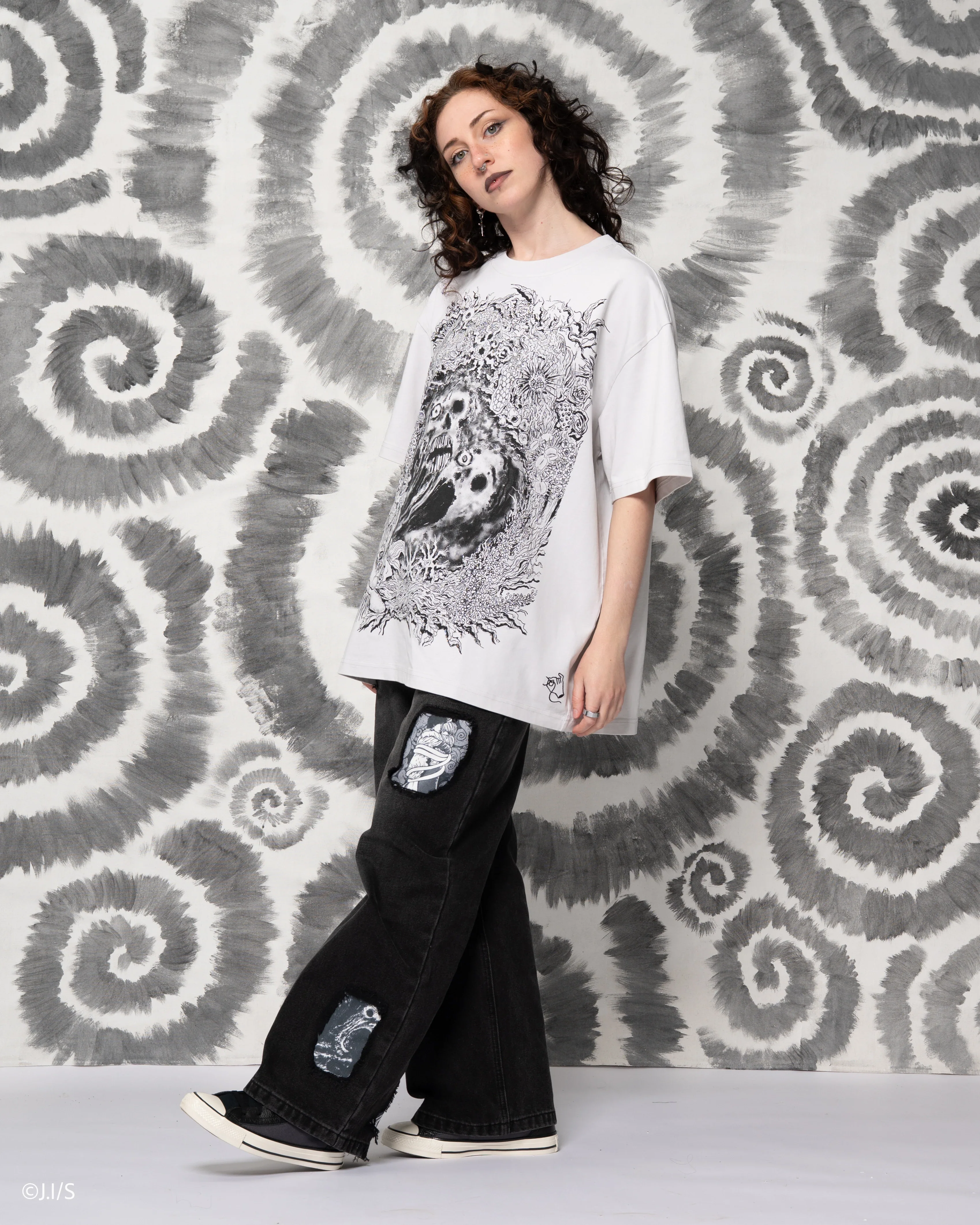 No Longer Human Tee - Image 11