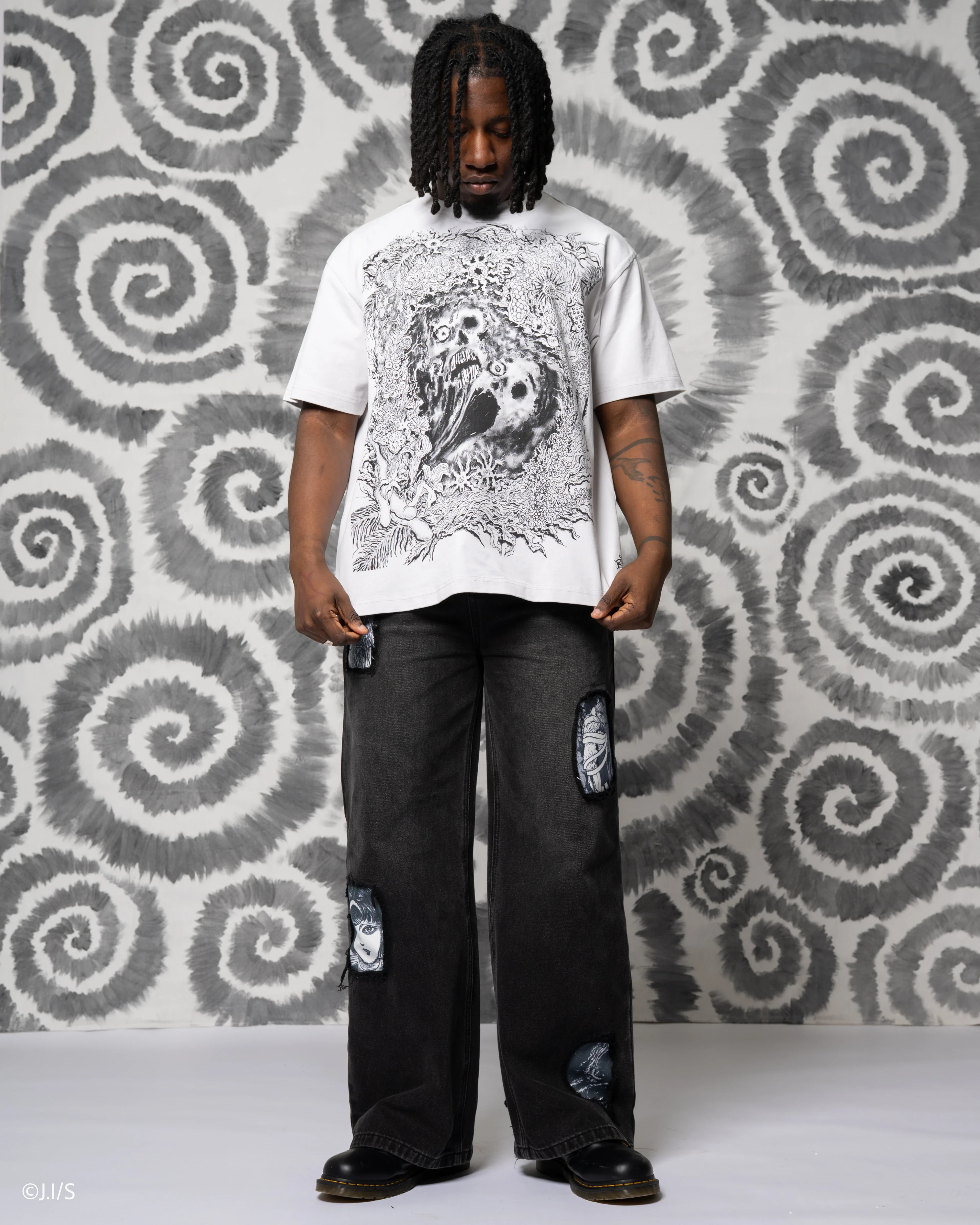 No Longer Human Tee - Image 6