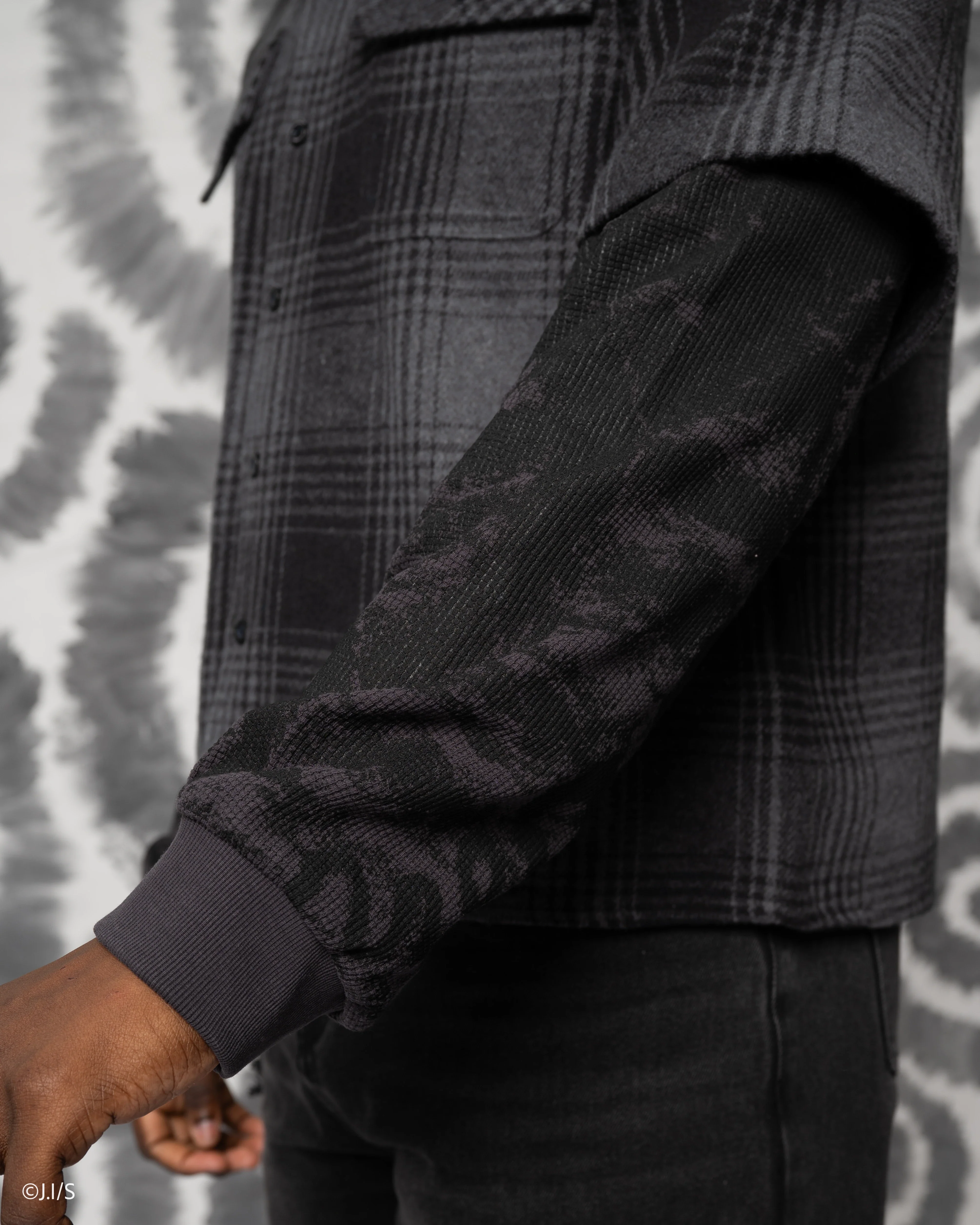 Uzumaki Flannel - Image 17
